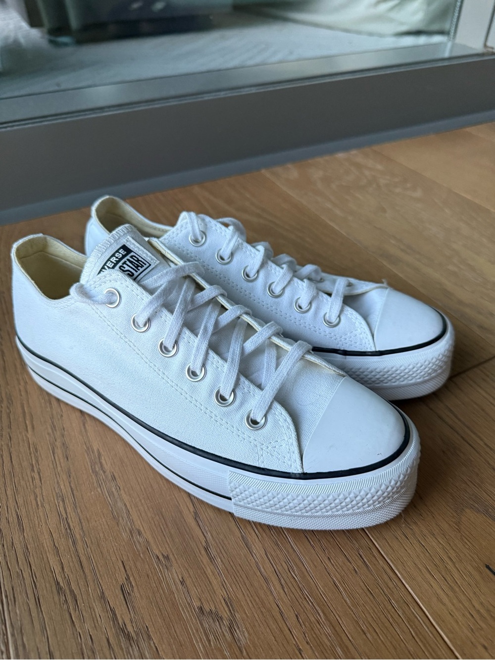 Converse Chuck Taylor All Star Low Top Sneakers - White